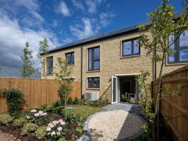 Lower bills, zero mortgage until 2027*