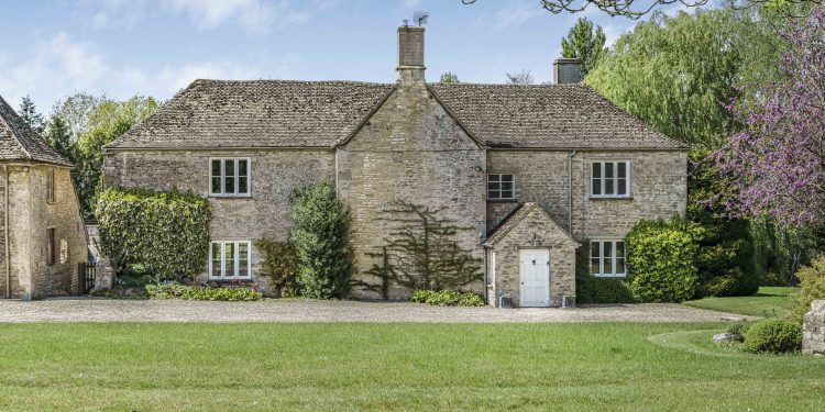 Available - Purwell Farmhouse